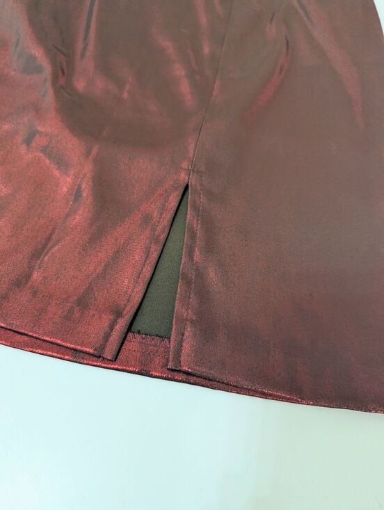 Younique Shimmery Iridescent Wine Burgundy Y2K 90s Mini Skirt Size 9/10 Vintage